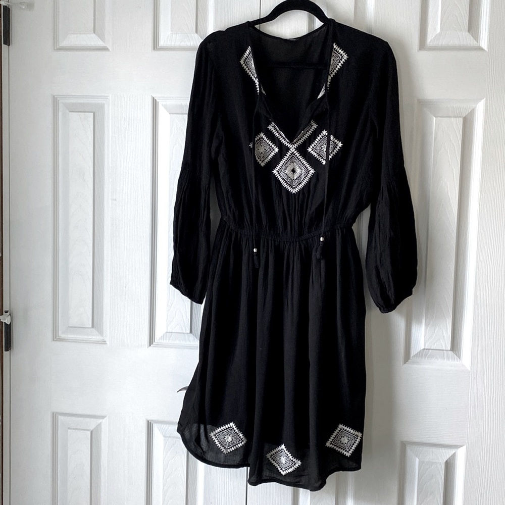 Peasant Boho Dress Black White Embroidery Elastic waist tassel ties at neck